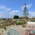 T2 Climatise Avec Internet Et Piscine, 4 Couchages - - Fr-1-195-107 *